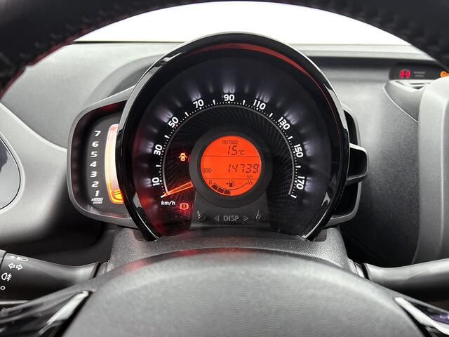 Toyota AYGO 1.0 VVT-i x-play limited