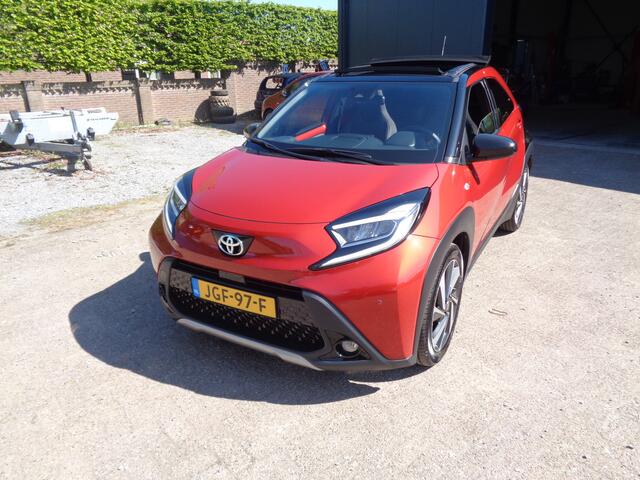 Toyota AYGO X 1.0 VVT-i MT Premium Ecc, PDC v+a,Navigatie, Carplay, Cabriotop, 18 inch LMV, Trekhaak