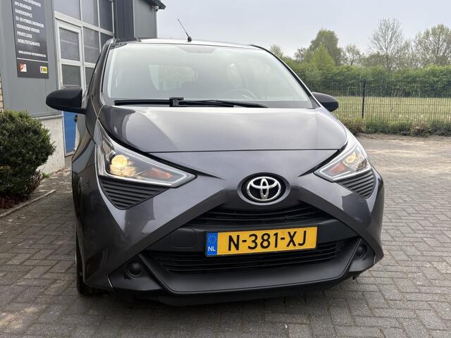 Toyota AYGO 1.0 VVT-i x-fun 1E EIGEN-BTW-AIRCO