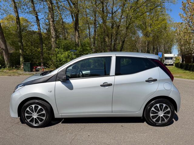 Toyota AYGO 1.0 VVT-I X-FUN - Airco - Cruise control !!!