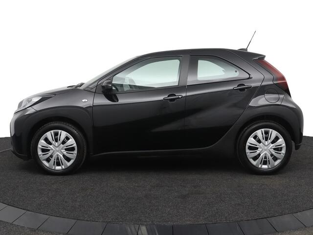 Toyota AYGO X 1.0 VVT-i MT Play | Airco | Parkeercamera | Apple carplay - Android auto |
