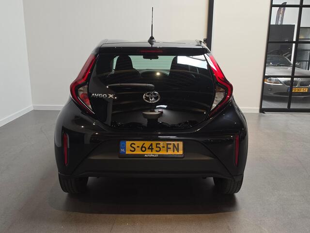 Toyota AYGO X 1.0 VVT-i MT Play Apple Carplay/Android Auto - Adaptive Cruise - Achteruitrijcamera