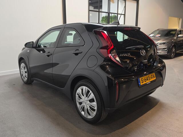 Toyota AYGO X 1.0 VVT-i MT Play Apple Carplay/Android Auto - Adaptive Cruise - Achteruitrijcamera