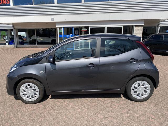 Toyota AYGO 1.0 VVT-i x-play | Fietsdragerbeugel |