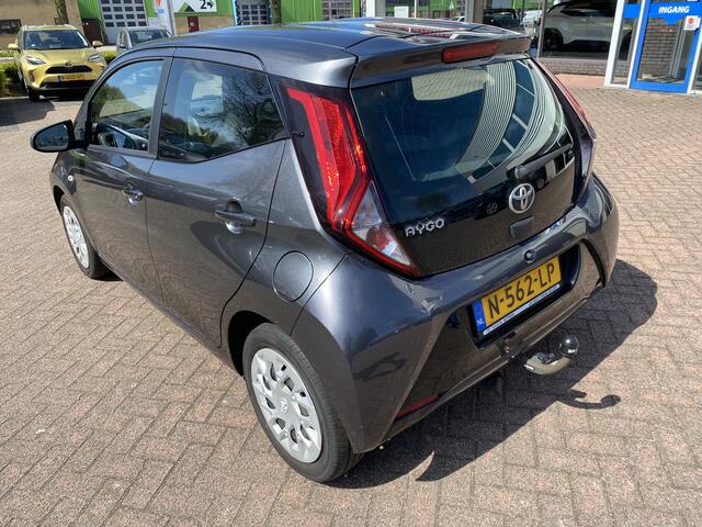 Toyota AYGO 1.0 VVT-i x-play | Fietsdragerbeugel |