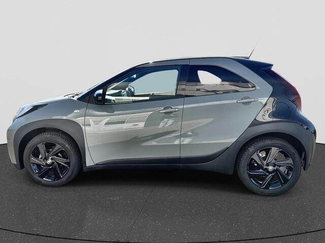 Toyota AYGO X 1.0 VVT-i S-CVT first