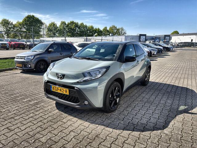 Toyota AYGO X 1.0 VVT-i S-CVT first