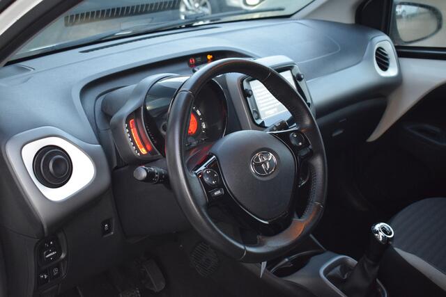 Toyota AYGO 1.0 VVT-i x-first//Camera//Carplay!!