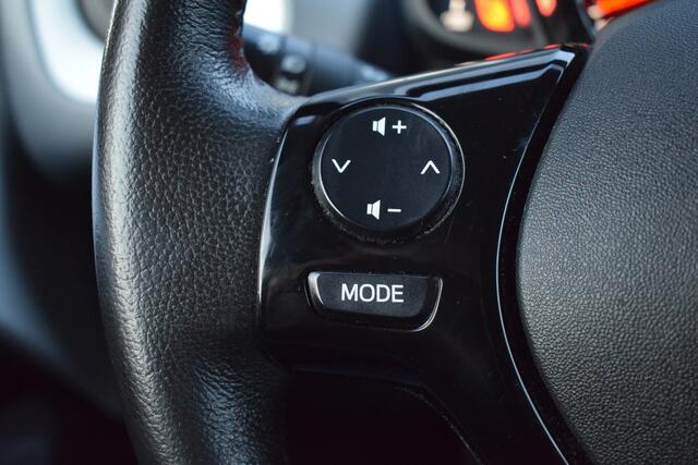 Toyota AYGO 1.0 VVT-i x-first//Camera//Carplay!!