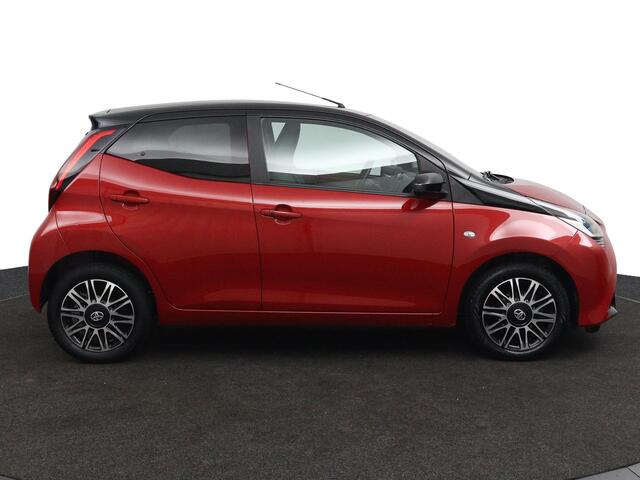 Toyota AYGO 1.0 VVT-i x-clusiv | Keyless Entry | Bi-Tone | Automatische Airco | Lichtmetalen Velgen | Achteruitrijcamera |