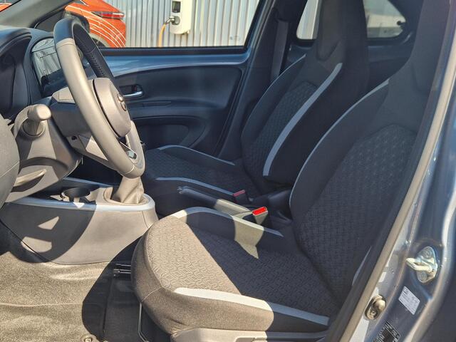 Toyota AYGO X 1.0 VVT-i MT Pulse