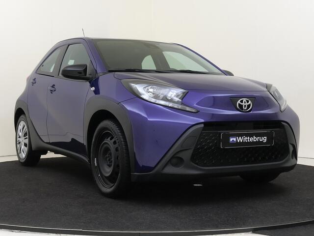Toyota AYGO X 1.0 VVT-i MT Play