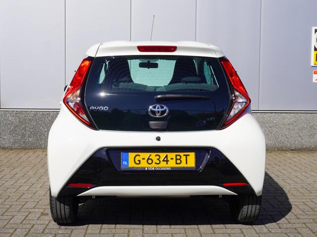 Toyota AYGO 1.0 VVT-i x-play ltd CarPlay | NAP | Camera | Led | Airco