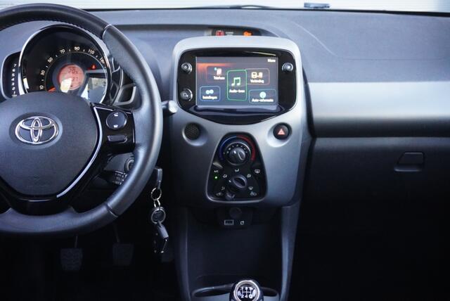Toyota AYGO 1.0 VVT-i x-play ltd CarPlay | NAP | Camera | Led | Airco