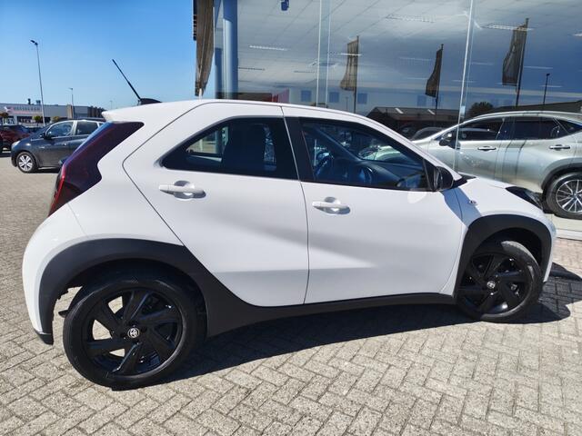 Toyota AYGO X 1.0 VVT-i S-CVT Play | Automaat | Lm Velgen | StoelverwarmingAnd