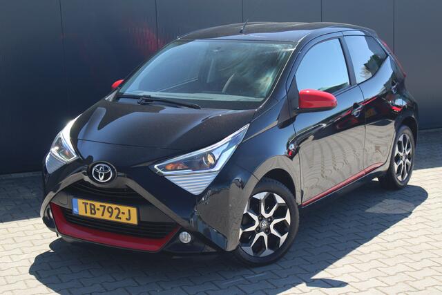 Toyota AYGO 1.0 VVT-i x-first | Incl. 12 maanden garantie | Achteruitrijcamera | Elektrische ramen | Lichtmetalen velgen | Bluetooth | Airco