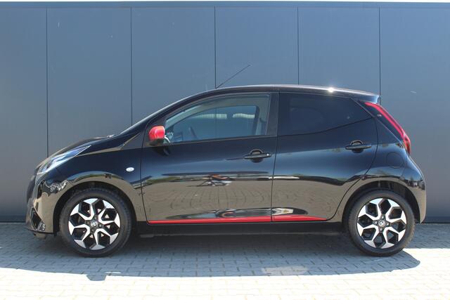Toyota AYGO 1.0 VVT-i x-first | Incl. 12 maanden garantie | Achteruitrijcamera | Elektrische ramen | Lichtmetalen velgen | Bluetooth | Airco