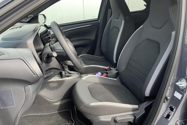 Toyota AYGO X Hybrid 115 GR Sport | Keyless Entry | Camera | Carplay | Stoelverwarming