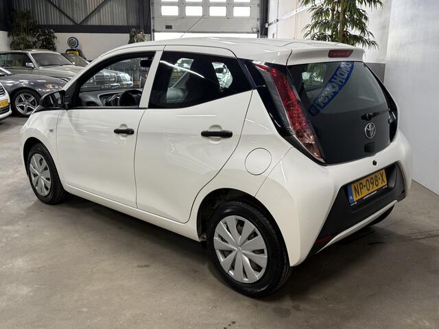 Toyota AYGO 1.0 VVT-i x-now