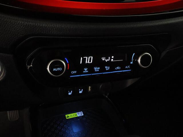 Toyota AYGO X 1.0 VVT-i S-CVT Undercover Jun Takahashi | JBL-Audio | Stoelverwarming | Parkeersensoren voor & achter |