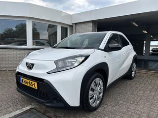 toyota-aygo-x-1.0-vvt-i-play-automa