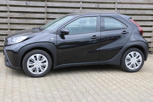 Toyota AYGO X 1.0 VVT-i MT Play / Airco / Cruise / Apple carplay / Android auto / Camera