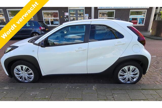 Toyota AYGO X 1.0 VVT-i MT Play, Camera! Carplay! Adapt Cruise Ctrl! VERWACHT!