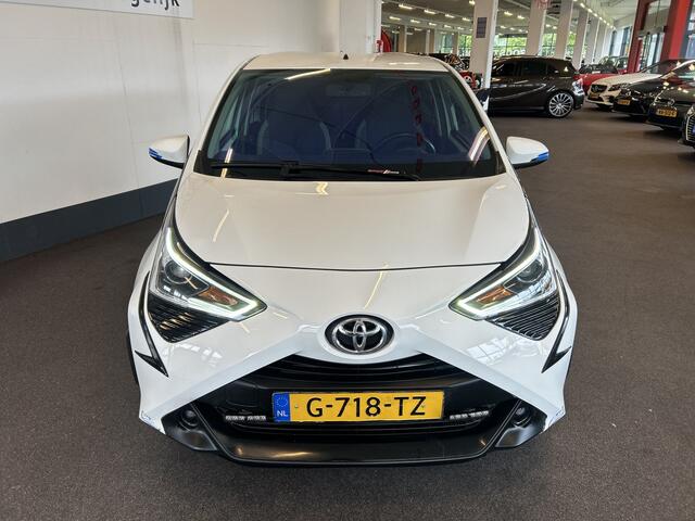 Toyota AYGO 1.0 VVT-i x-play limited Sport | Apple carplay | Achteruitrijcamera | Airco | Sportuitlaat | Begrenzer