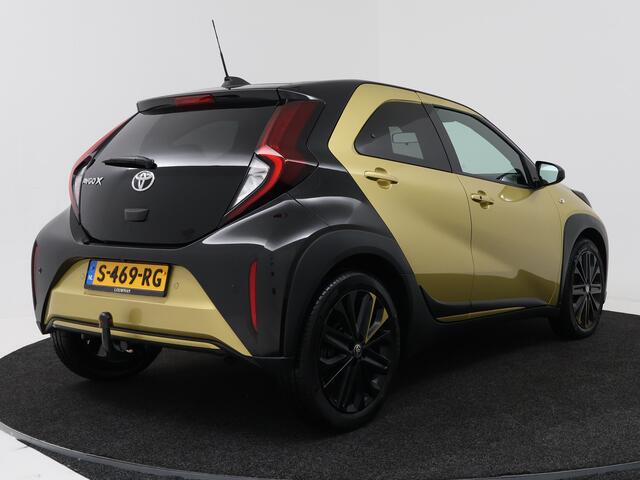 Toyota AYGO X 1.0 VVT-i S-CVT Premium | Navigatie | JBL | PDC | Trekhaak | Verwarmde stoelen |