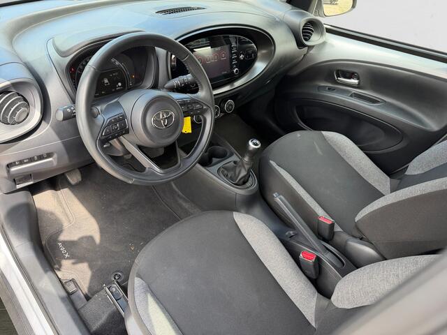 Toyota AYGO X 1.0 VVT-i MT Play+ NAP 38dkm, Camera, Led, Carplay, Android Auto, Adaptive Cruise
