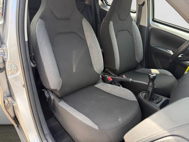 Toyota AYGO X 1.0 VVT-i MT Play+ NAP 38dkm, Camera, Led, Carplay, Android Auto, Adaptive Cruise
