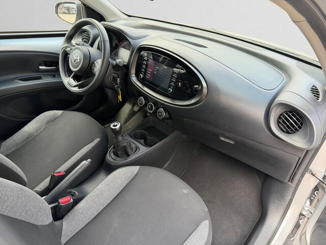 Toyota AYGO X 1.0 VVT-i MT Play+ NAP 38dkm, Camera, Led, Carplay, Android Auto, Adaptive Cruise