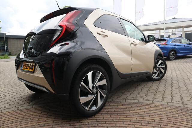 Toyota AYGO X 1.0 VVT-i MT Envy AllSeasons | Stoelverwarming | Navi | Carplay