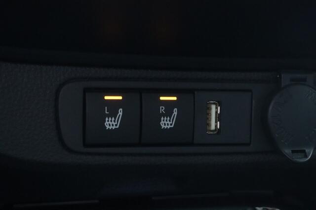 Toyota AYGO X 1.0 VVT-i MT Envy AllSeasons | Stoelverwarming | Navi | Carplay