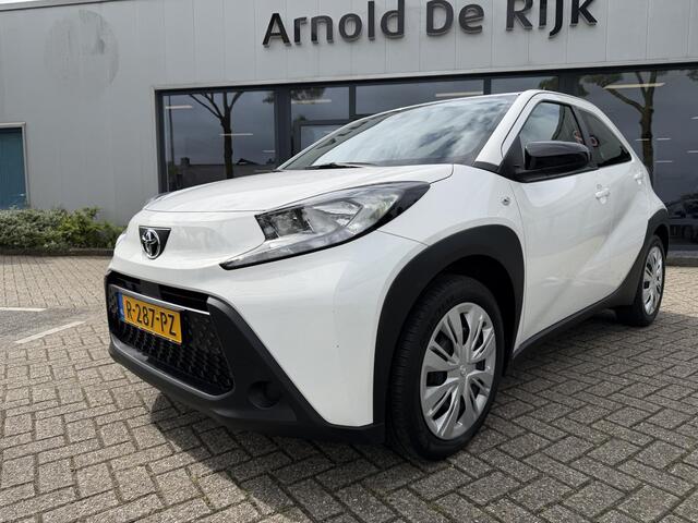 Toyota AYGO X 1.0 VVT-i S-CVT Play