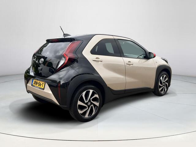 Toyota AYGO X 1.0 VVT-i S-CVT Pulse | Airconditioning | Stoelverwarming | Licht metalen velgen | Bi-tone exterieur |
