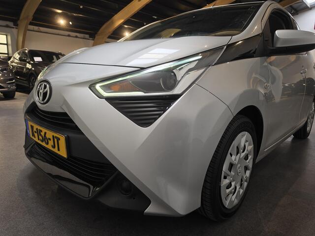 Toyota AYGO 1.0 VVT-i x-play - Apple Carplay/Android Auto - Cruise