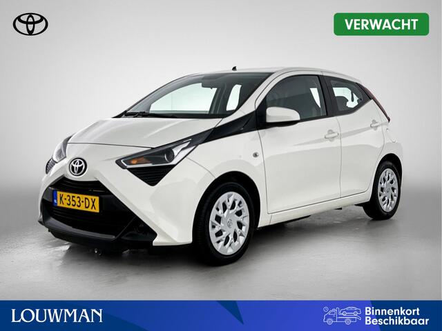 Toyota AYGO 1.0 VVT-i x-play | BTW voertuig | 1e Eigenaar | NIEUW GELEVERD & ONDERHOUDEN | Apple CarPlay/Android auto | Achteruitrijcamera | Airco | Onderweg-naar-dealer