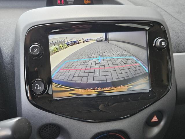 Toyota AYGO 1.0 VVT-i x-play Automaat Carplay Cam