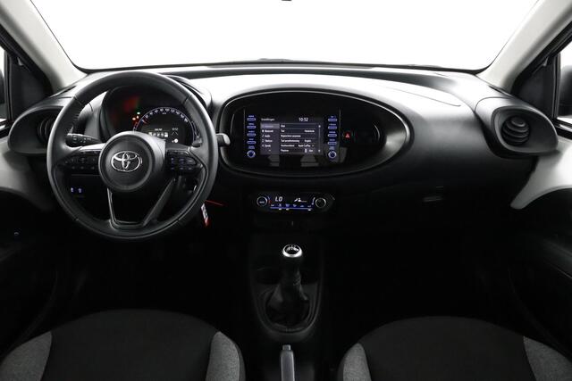 Toyota AYGO X 1.0 VVT-i MT first | Apple Carplay/Android Auto | Parkeercamera | Climate Control |