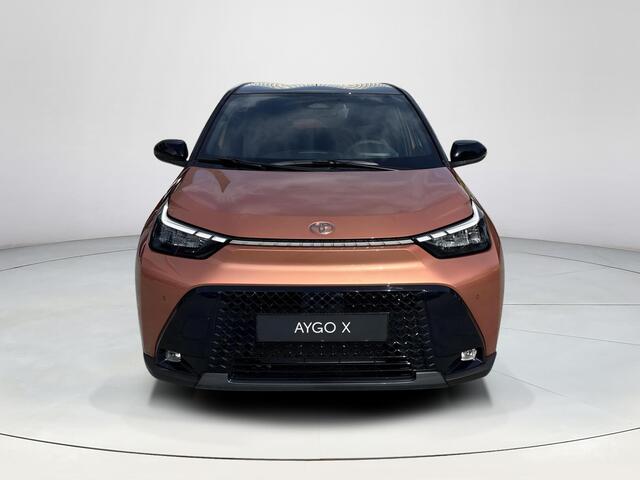 Toyota AYGO X Hybrid 115 envy **CINNAMON METALLIC/ HYBRIDE/ DIRECT LEVERBAAR**