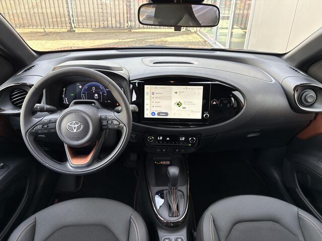 Toyota AYGO X Hybrid 115 envy **CINNAMON METALLIC/ HYBRIDE/ DIRECT LEVERBAAR**