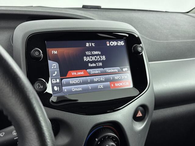 Toyota AYGO 1.0 VVT-i x-play | Airco | Apple Carplay/Android Auto | Parkeercamera | Onderweg-naar-dealer