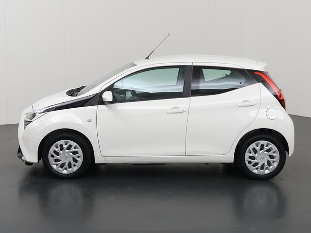 Toyota AYGO 1.0 VVT-i x-play | Airco | Apple Carplay/Android Auto | Parkeercamera | Bluetooth |