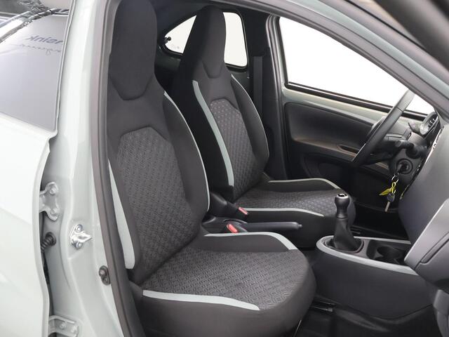 Toyota AYGO X 1.0 VVT-i MT Pulse | LED | Navigatie | Camera | DAB | Apple CarPlay/Android Auto | Climate Control | Adaptieve Cruise Control |