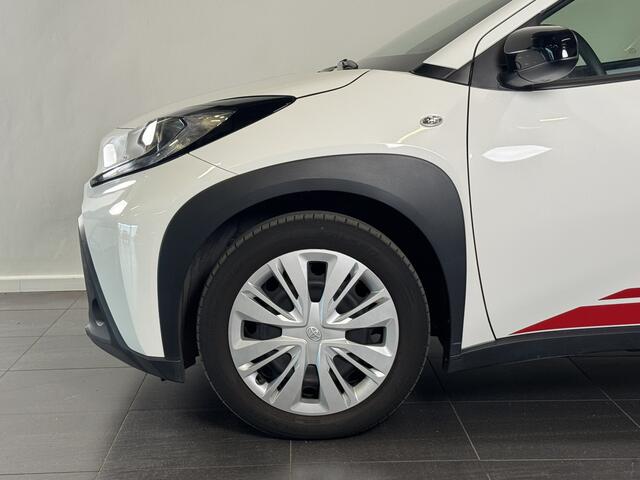 Toyota AYGO X 1.0 VVT-i MT Play | Rood Sticker pakket | CarPlay | Camera achter |