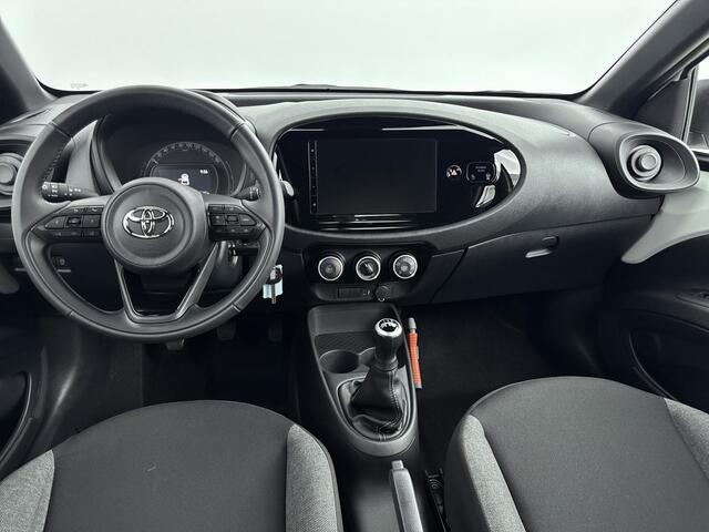 Toyota AYGO X 1.0 VVT-i MT Play | Apple Carplay & Android Auto | Parkeercamera | Onderweg-naar-dealer