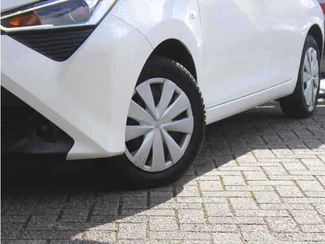 Toyota AYGO 1.0 VVT-i x-fun Airco, Elektrische Ramen, Bluetooth, Centrale Vergrendeling, DAB Radio