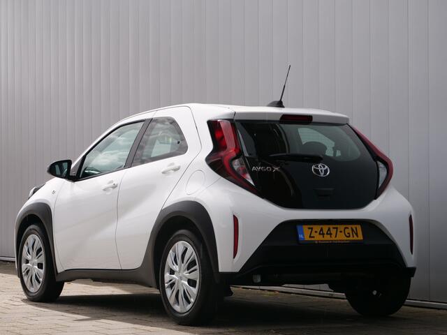 Toyota AYGO X 1.0 VVT-i S-CVT Play 73 Pk Automaat Camera / Apple Carplay / Automaat