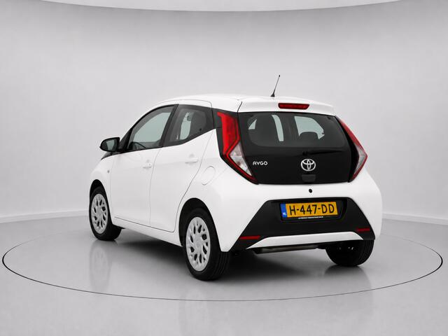 Toyota AYGO 1.0 VVT-i x-play Limited